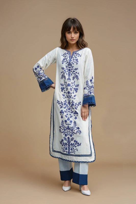 BASIC WHITE & BLUE